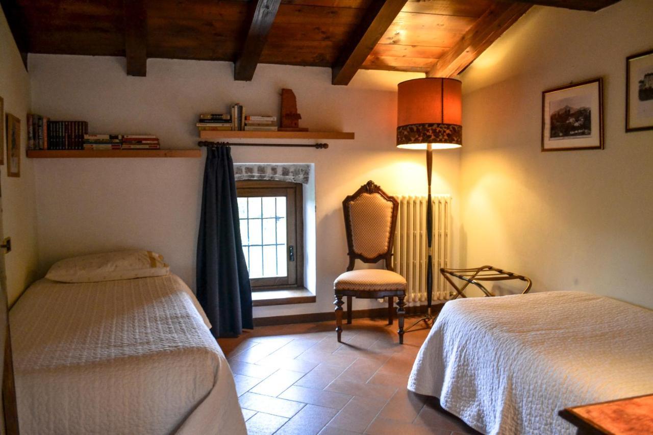 Bed and breakfast Castello Di Cernusco Lombardone Extérieur photo