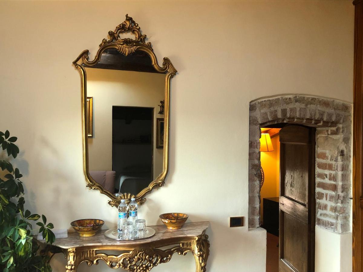 Bed and breakfast Castello Di Cernusco Lombardone Extérieur photo