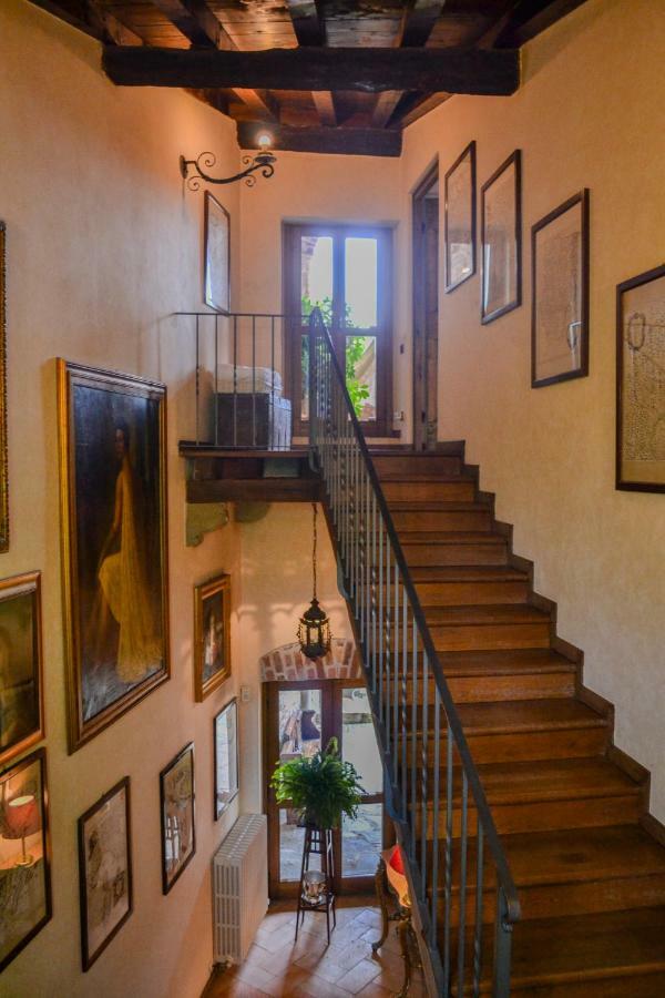 Bed and breakfast Castello Di Cernusco Lombardone Extérieur photo
